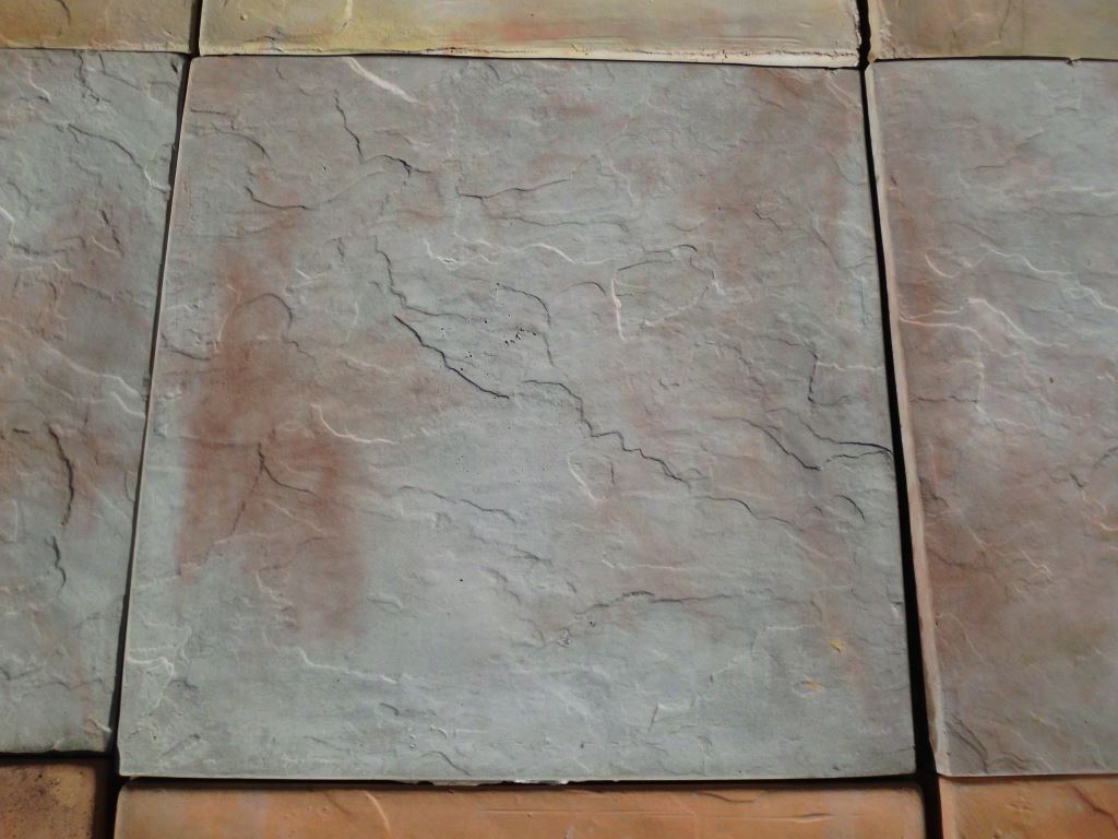 rockface 500x500 cement base only driveway 55